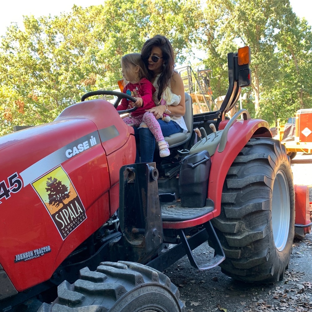 Meet your Posher, Nadine